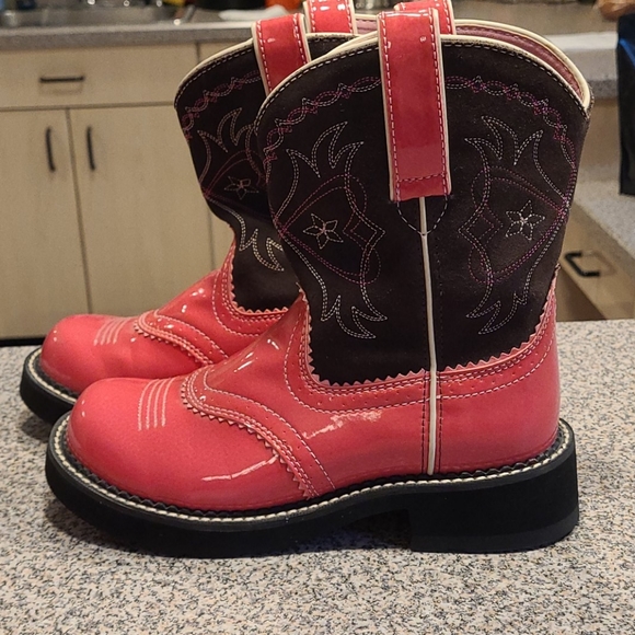 Ariat pink boots